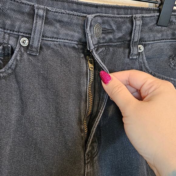 American Eagle Black Distressed High Waist Mom Jean Comfort Stretch Waistband 2 - Picture 5 of 14